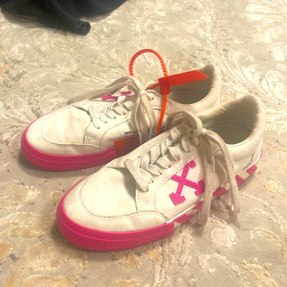 HOT PINK OFF WHITE SNEAKERS